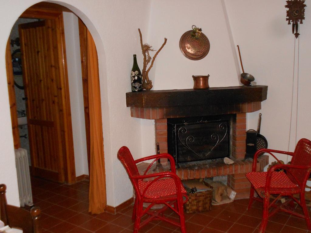 Appartamento Roccione Овиндоли Номер фото
